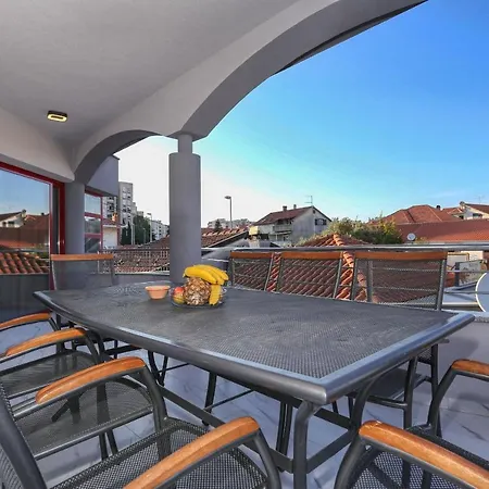 Apartment Luxury House *