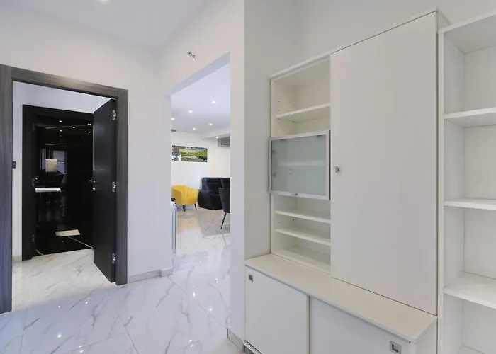 Apartment Luxury House *