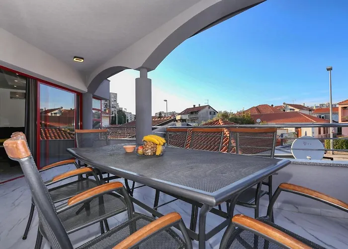 Apartment Luxury House *