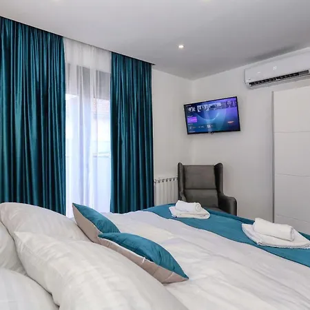 Luxury House Lejlighed *