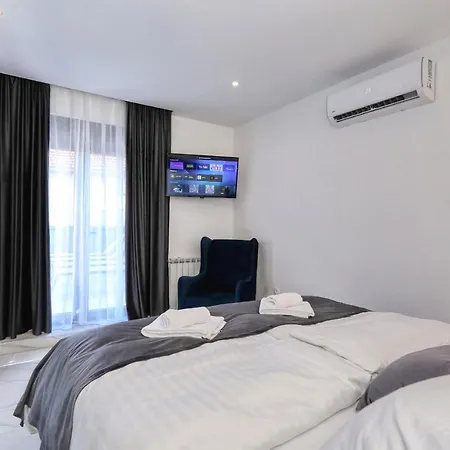 Luxury House Lejlighed *